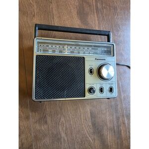 Panasonic RF-567D Portable AM FM Transistor Radio Vintage Silver Black Japan